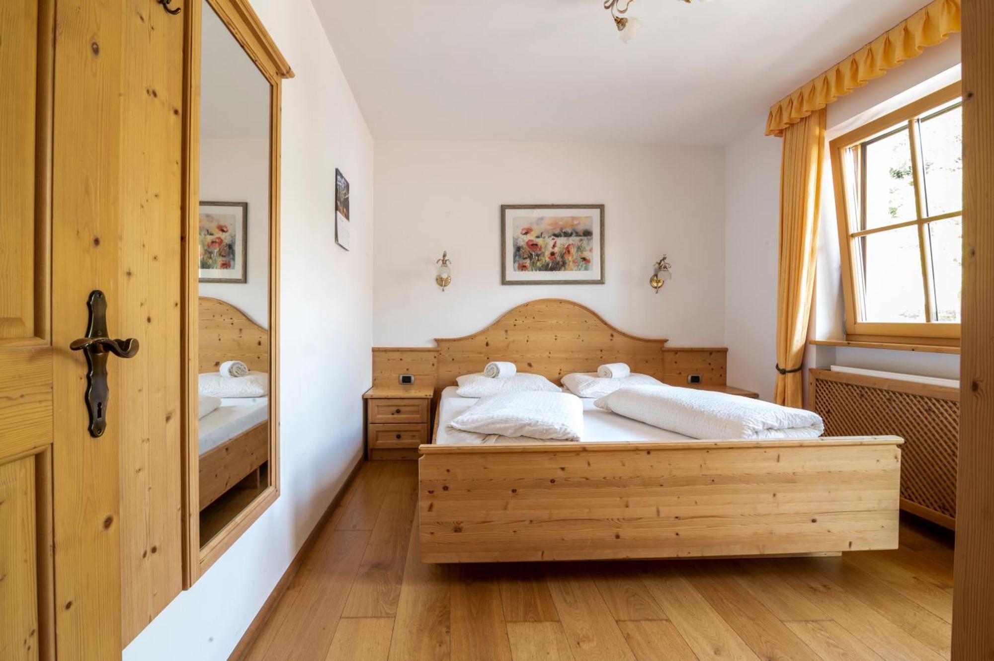 Gruberhof Coll Appartement Funes  Buitenkant foto